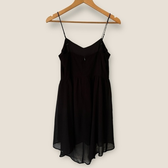 Garage Flowy Dress - Picture 6 of 11